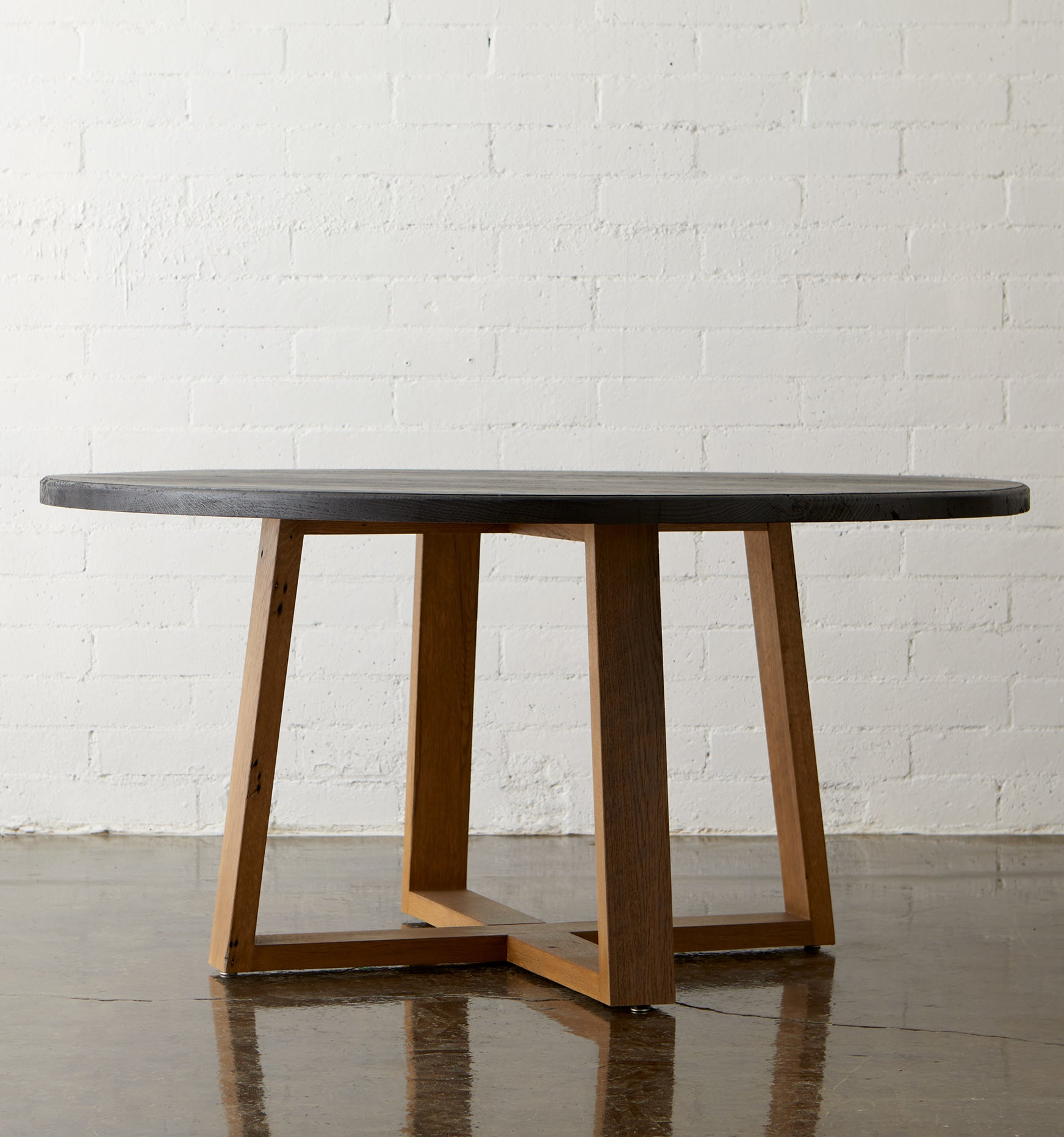 The wooden Middle Child table